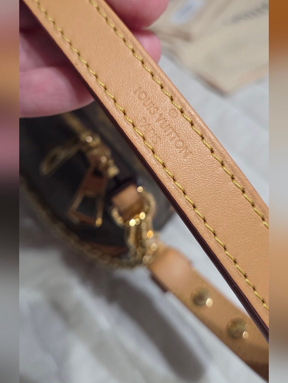 Louis Vuitton Boulogne PM - Picture 12 of 16